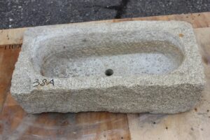 VASCA IN PIETRA granito 66x33  H19 N 38 A  da giardino lavandino fioriera